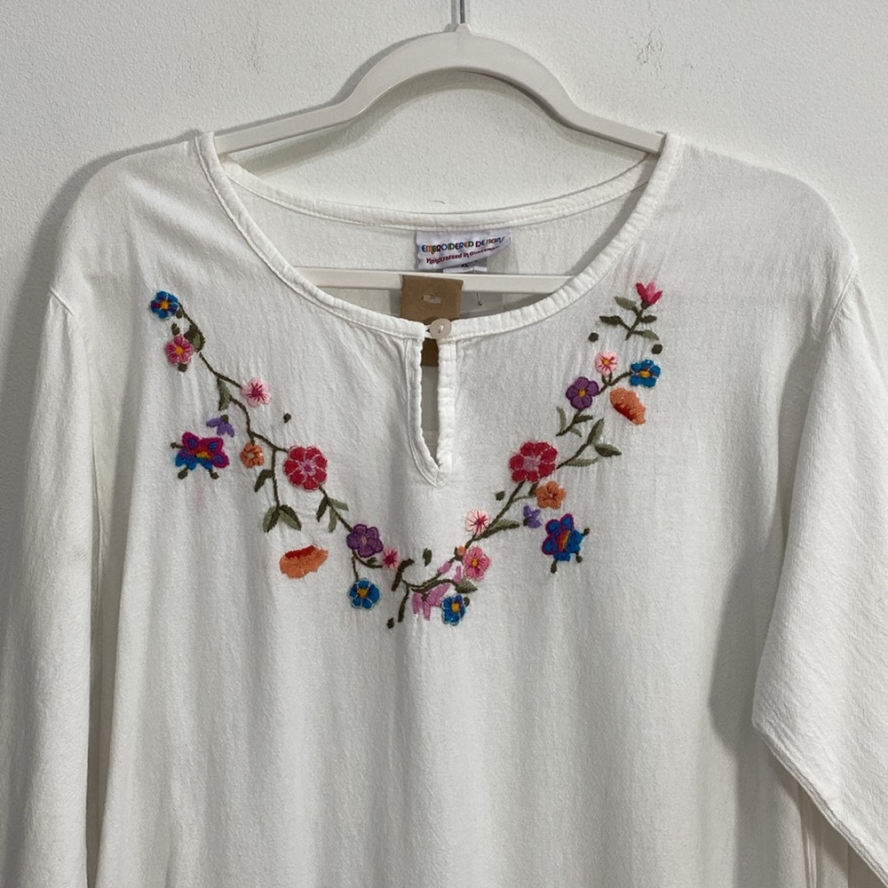 Embroidered White Tunic Top - Picture 3 of 10